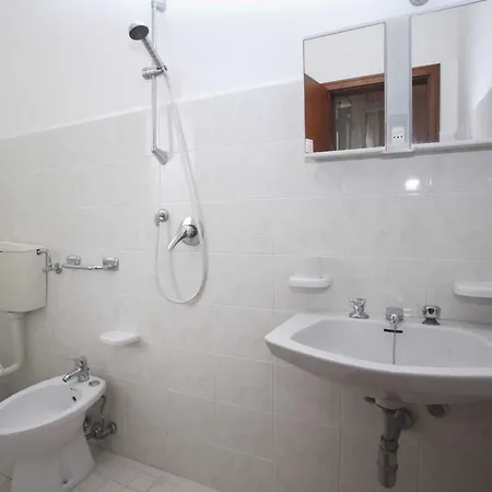 Bright And Cozy In ביביונה