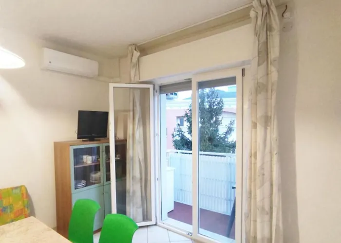 Bright And Cozy In * Μπιμπιόνε