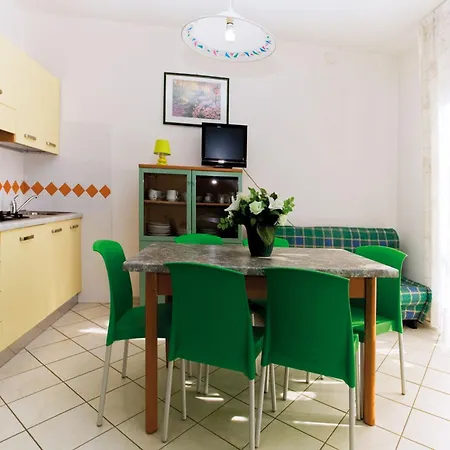 Bright And Cozy In Διαμέρισμα