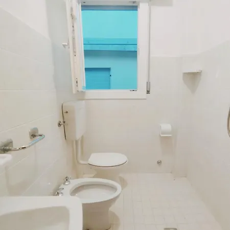 아파트 Bright And Cozy In