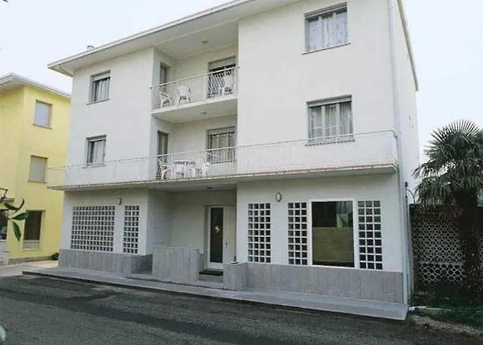 Bright And Cozy In Бібіоне